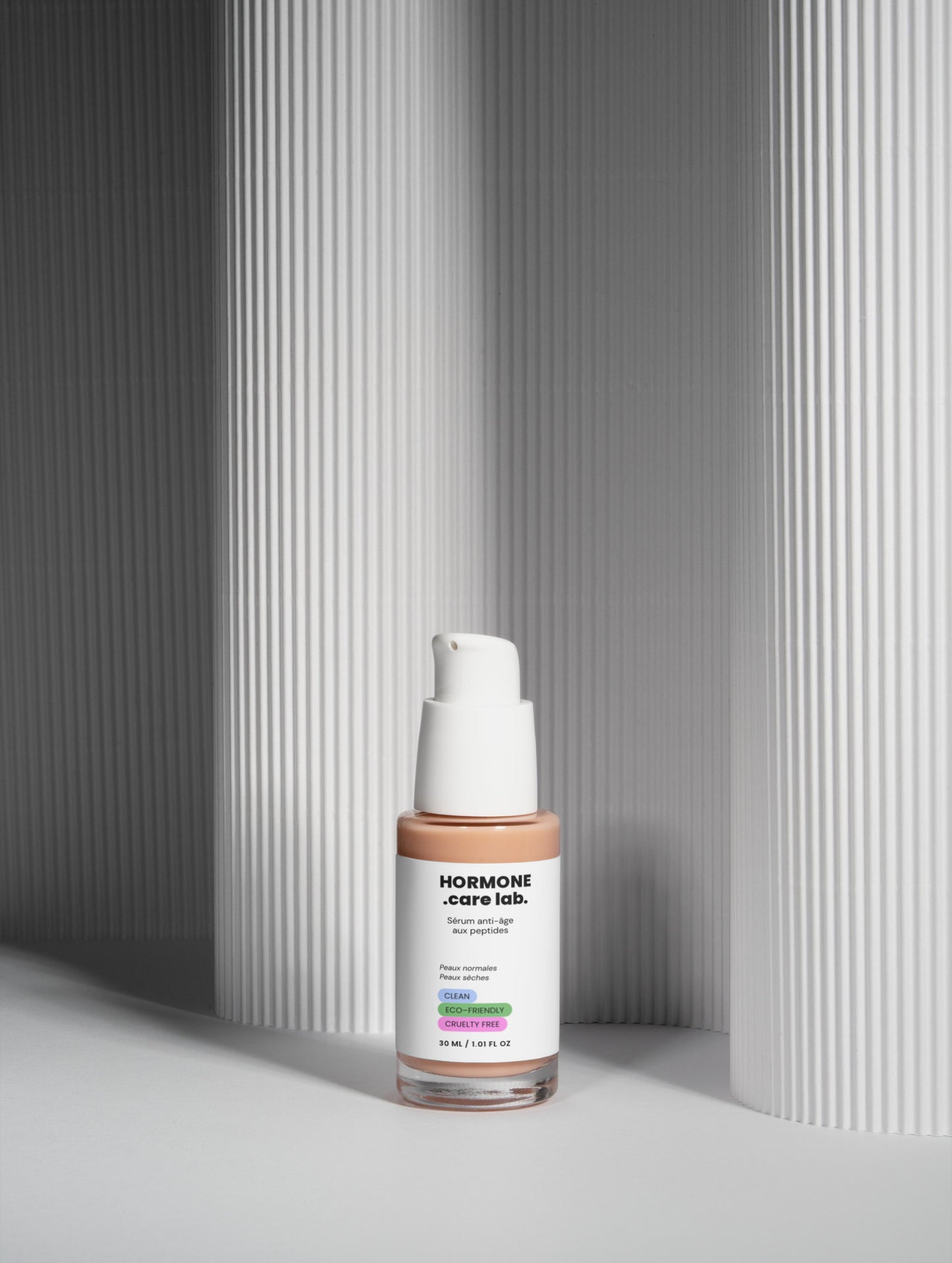 Sérum Anti-Âge aux Peptides — Formulé pour la Peau en Ménopause